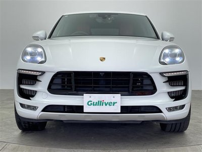 2017 Porsche MACAN thumbnail 16