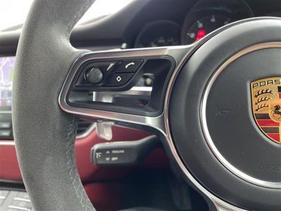 2017 Porsche MACAN thumbnail 11