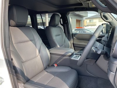 TOYOTA LAND CRUISER 250 - 8