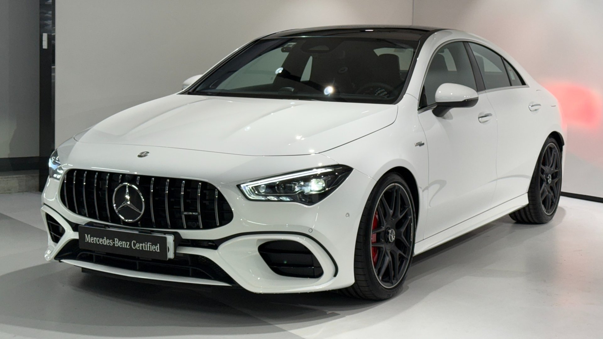 MERCEDES-BENZ CLA - View 1