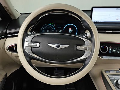 2022 Genesis GV70 thumbnail 13