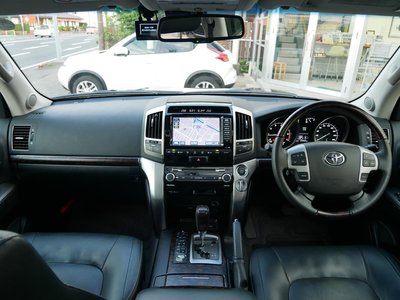 2015 Toyota LAND CRUISER 200 缩略图 34