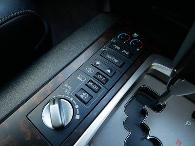 2015 Toyota LAND CRUISER 200 缩略图 31