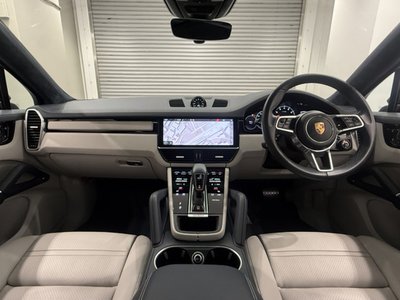 PORSCHE CAYENNE - 10
