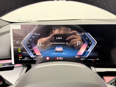 2026 BMW 5 SERIES 照片 8