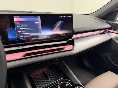 صورة مصغرة 17 لـ 2026 BMW 5 SERIES