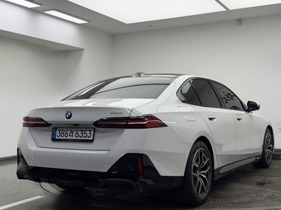 2026 BMW 5 SERIES 照片 3