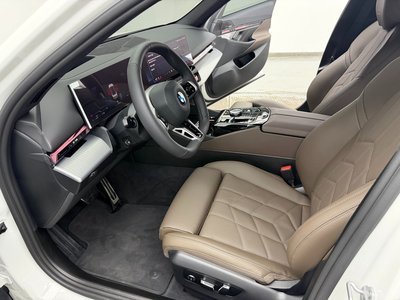 2026 BMW 5 SERIES 照片 10