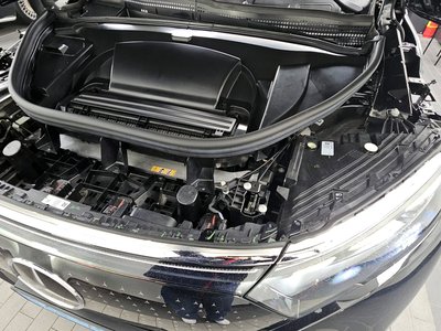 MERCEDES-BENZ EQS - 7