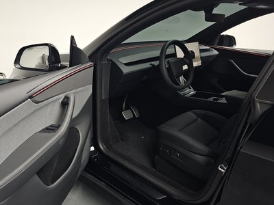 صورة مصغرة 13 لـ 2026 Tesla MODEL Y