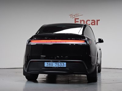 صورة 4 لـ 2026 Tesla MODEL Y