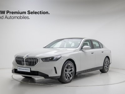BMW 5 SERIES - 1