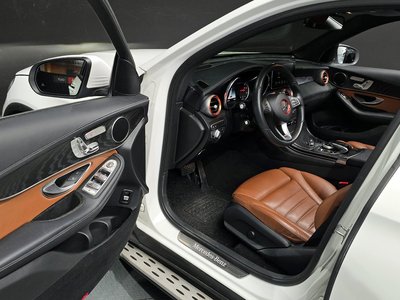 MERCEDES-BENZ GLC - 10