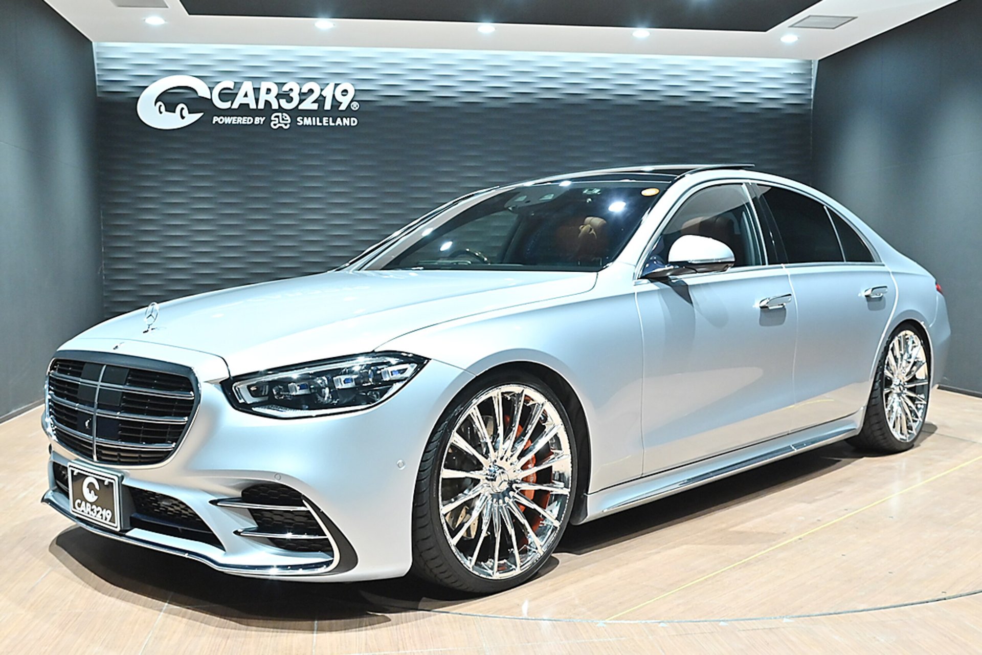 MERCEDES-BENZ S-CLASS - View 1