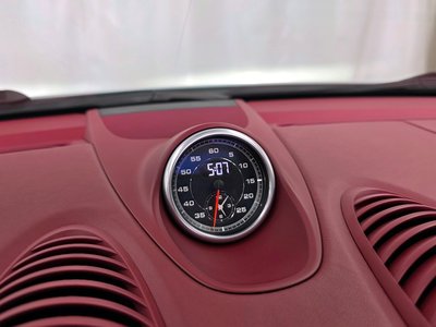 2017 Porsche 718 thumbnail 23