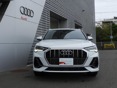 AUDI Q3 - 2