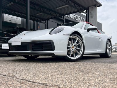 PORSCHE 911 - 4