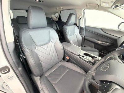 2025 Lexus NX — миниатюра 16