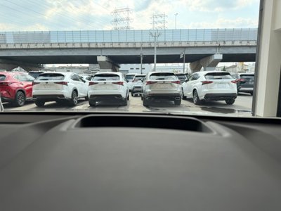 2025 Lexus NX — миниатюра 30