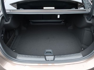 2025 Mercedes-BENZ E-CLASS 照片 9