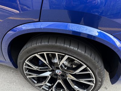 صورة 6 لـ 2023 BMW X5 M