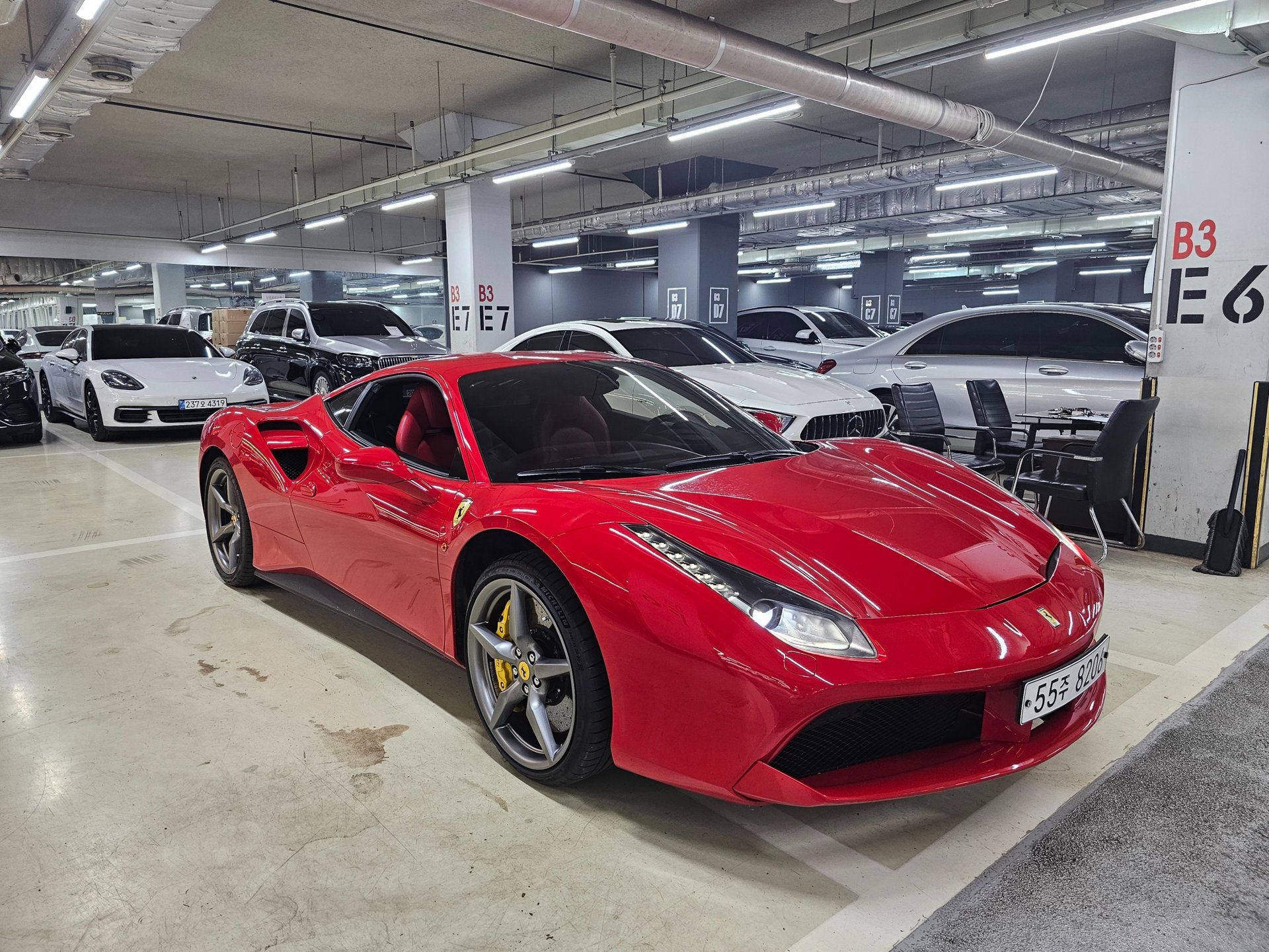 FERRARI 488 GTB - View 1