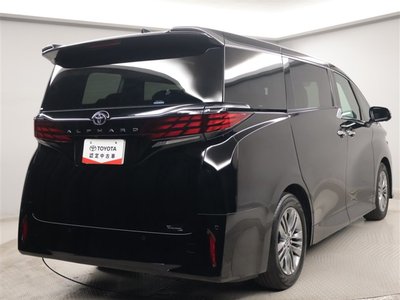 2024 Toyota ALPHARD — фото 3
