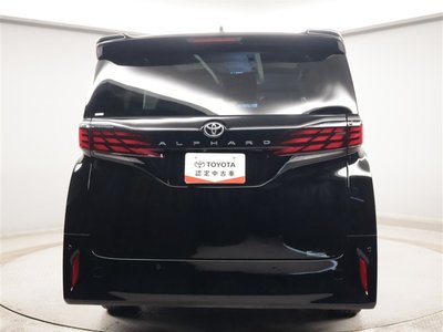 2024 Toyota ALPHARD — фото 4