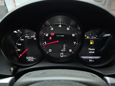 PORSCHE 718 CAYMAN - 8