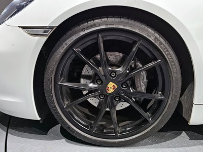 PORSCHE 718 CAYMAN - 6