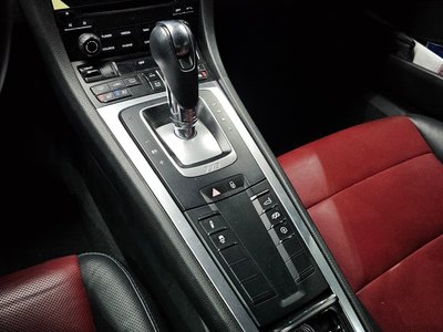 PORSCHE 718 CAYMAN - 9