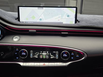2021 Genesis GV70 — миниатюра 14