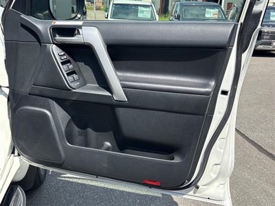 2022 Toyota LAND CRUISER PRADO 缩略图 35