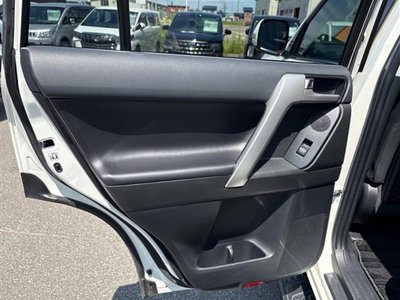 2022 Toyota LAND CRUISER PRADO 缩略图 38