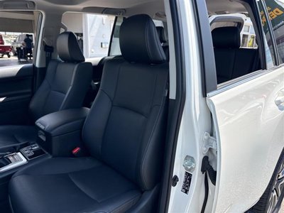 2022 Toyota LAND CRUISER PRADO 缩略图 26