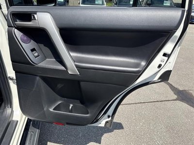 2022 Toyota LAND CRUISER PRADO 缩略图 36