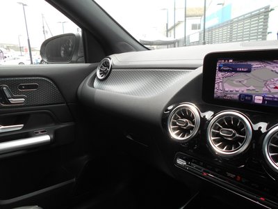 2025 Mercedes-BENZ EQA — миниатюра 15