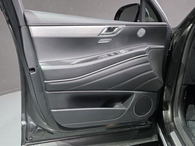 2023 Genesis GV80 — миниатюра 14