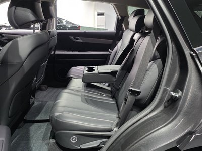 2023 Genesis GV80 — миниатюра 17