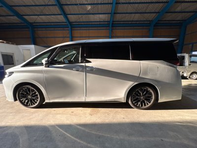 2025 Toyota VELLFIRE 照片 5