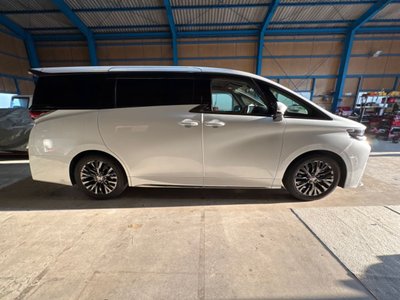 2025 Toyota VELLFIRE 照片 3