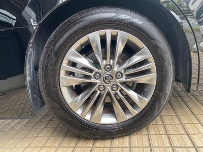 2025 Toyota ALPHARD — фото 8