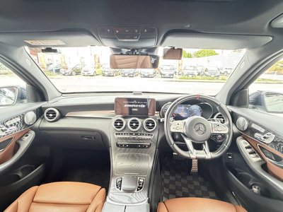 MERCEDES-BENZ GLC AMG - 10