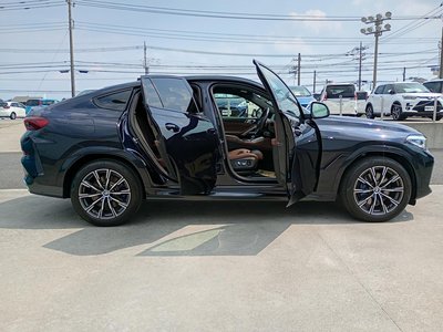 2021 BMW X6 — миниатюра 16