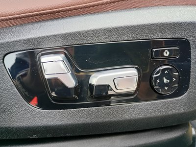 2021 BMW X6 — миниатюра 53