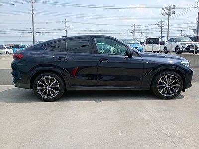 2021 BMW X6 — миниатюра 15