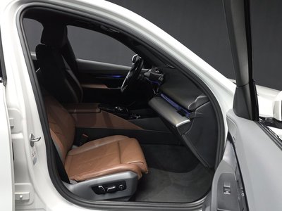 2023 BMW 5 SERIES thumbnail 17