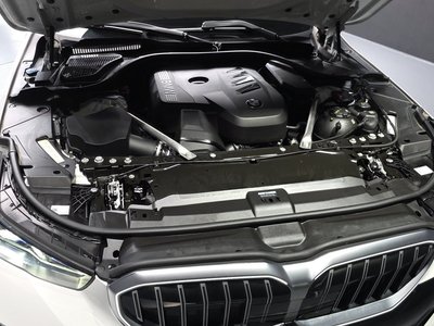 2023 BMW 5 SERIES photo 7