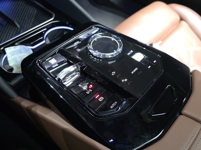 2023 BMW 5 SERIES thumbnail 12