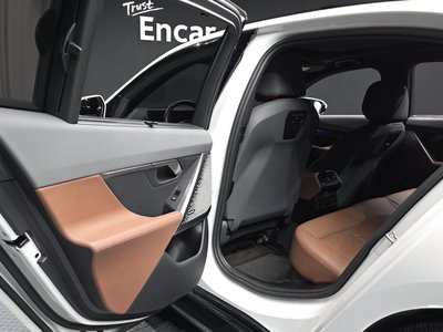 2023 BMW 5 SERIES thumbnail 16